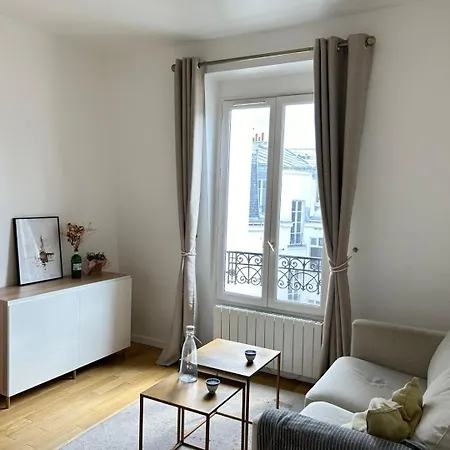 Spacious Near Eiffel Grenelle F2 アパート
